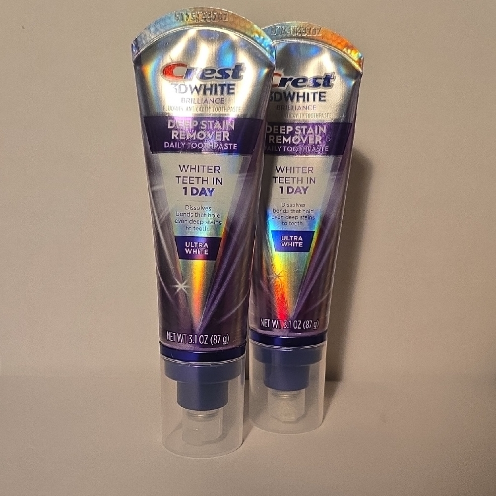 Crest 3D White Brilliance Toothpaste - Silver and Purple